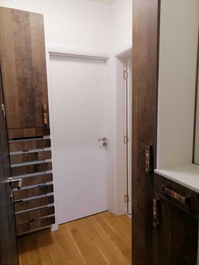 Apartman Ana Nisz Zewnętrze zdjęcie